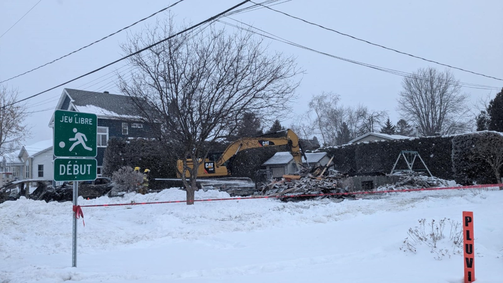 Une résidence de Saint-Zotique est détruite par les flammes