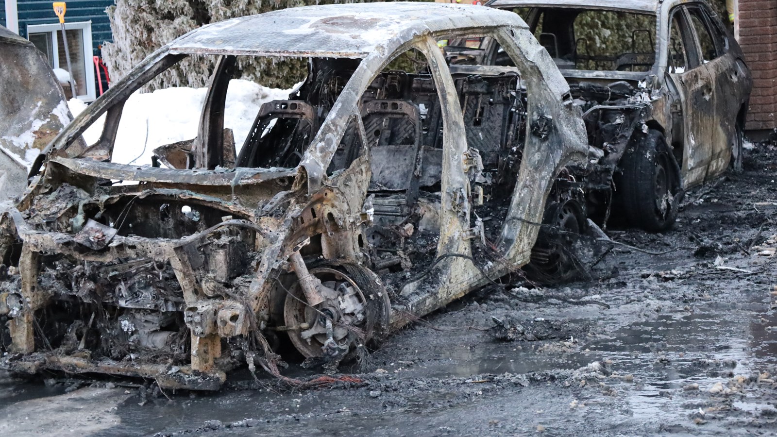 Une résidence de Saint-Zotique est détruite par les flammes