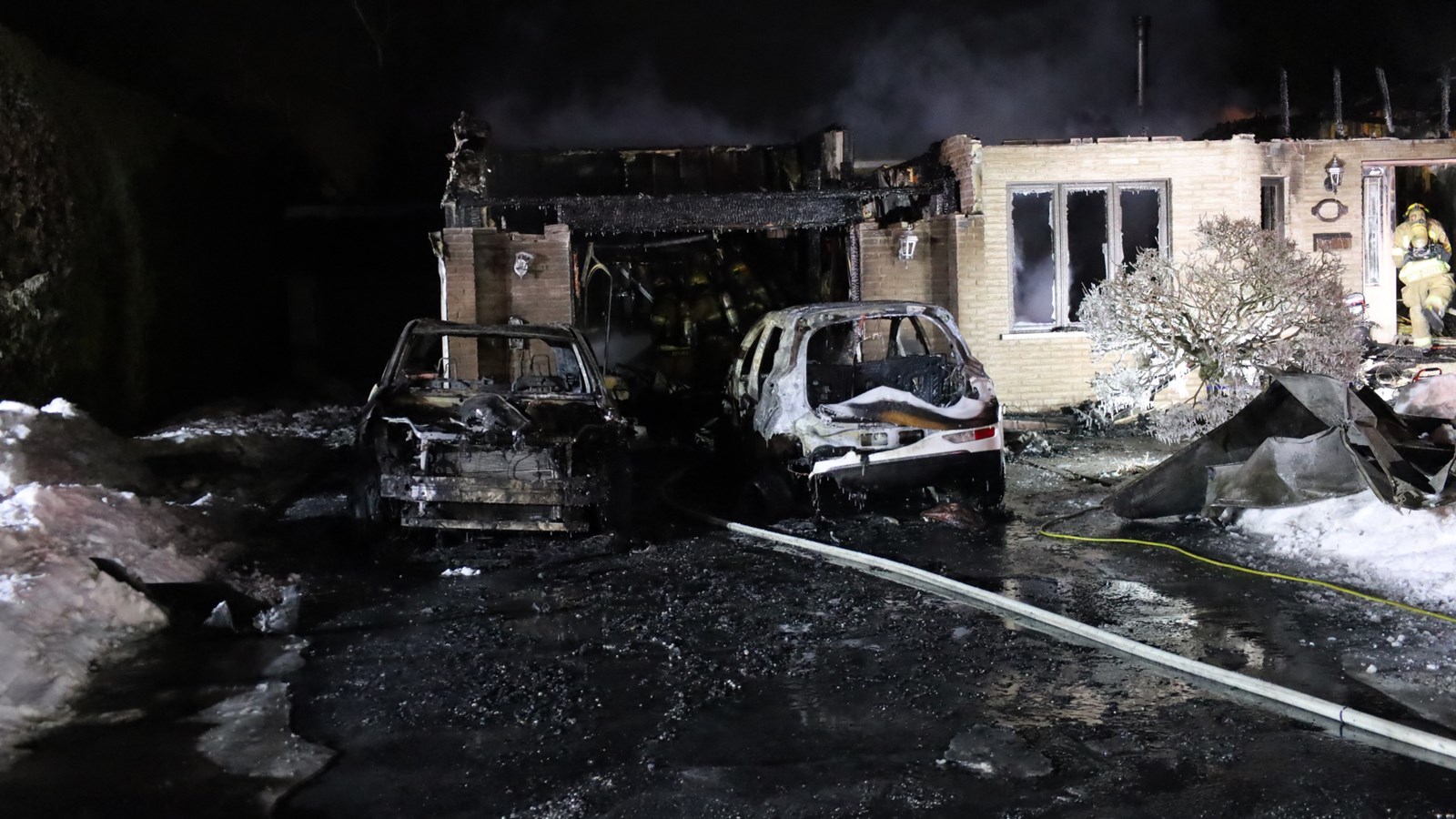 Une résidence de Saint-Zotique est détruite par les flammes