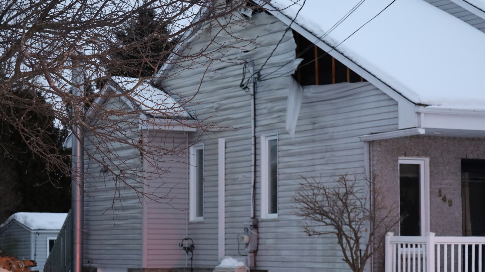 Une résidence de Saint-Zotique est détruite par les flammes