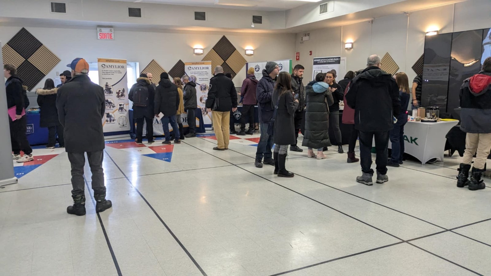 EN VIDÉO | Le premier Salon Emplois de qualité bat son plein à Coteau-du-Lac