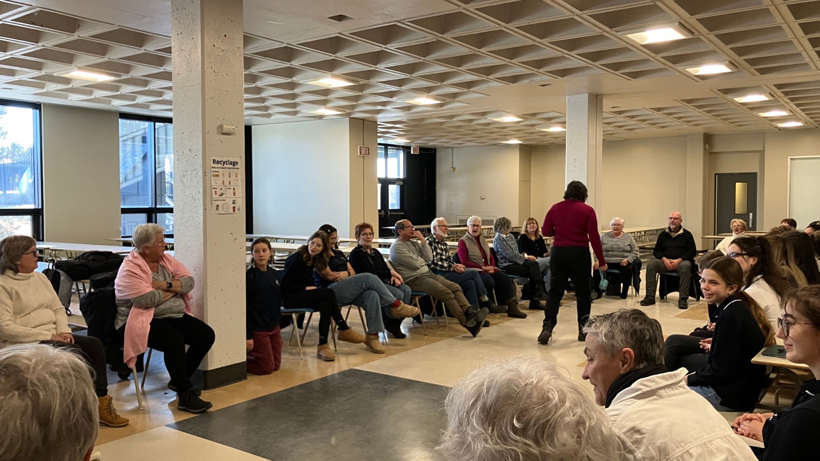 A bridge between generations: Cité-des-Jeunes students give voice to seniors
