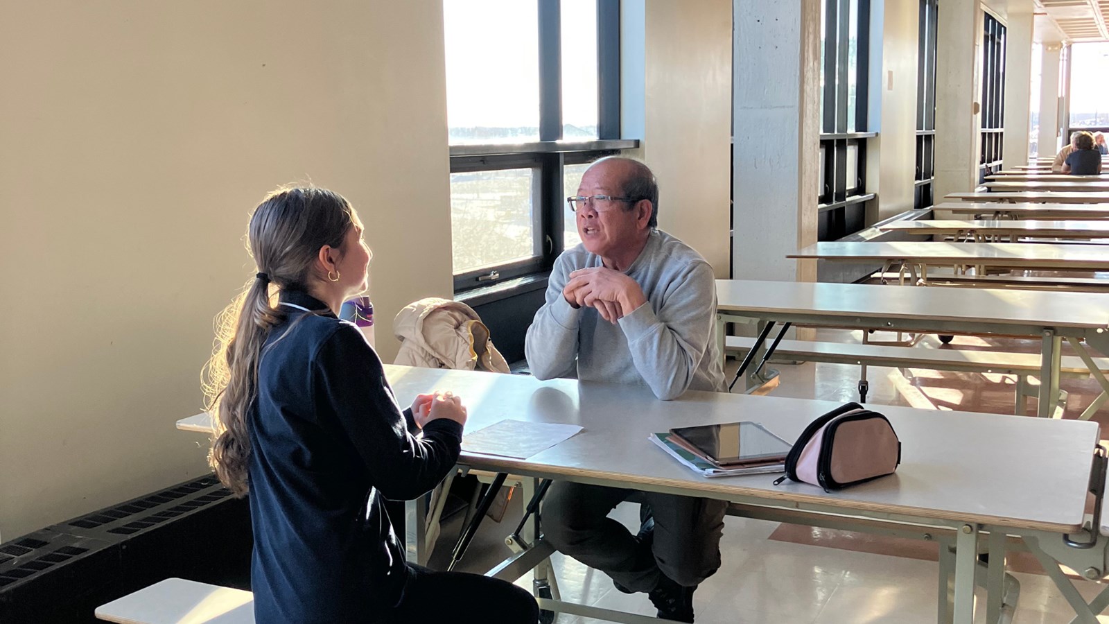 A bridge between generations: Cité-des-Jeunes students give voice to seniors