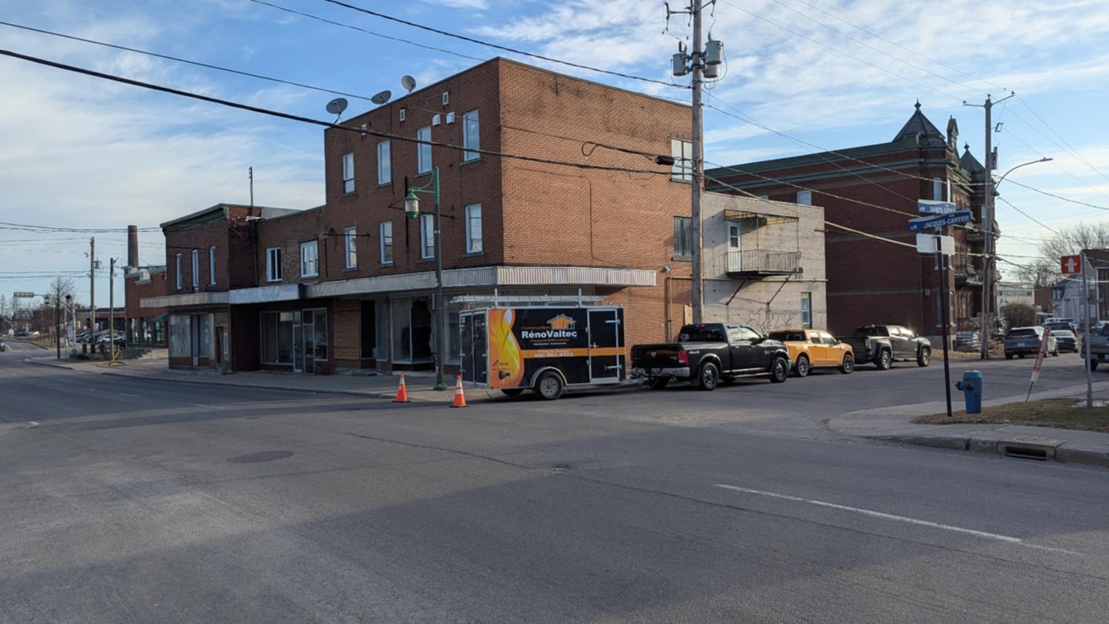 Un bâtiment échappe à la démolition au centre-ville de Salaberry-de-Valleyfield 
