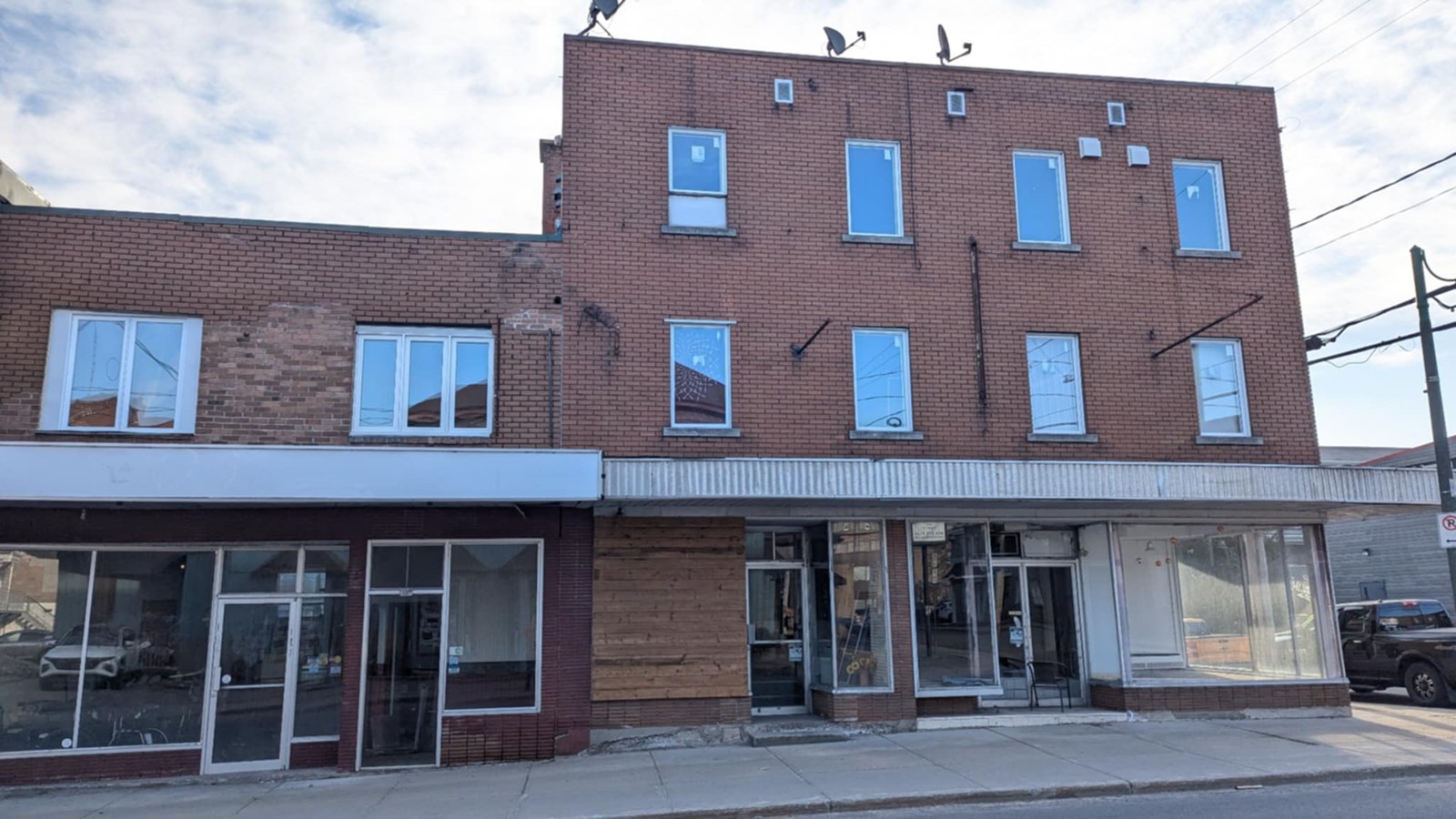 Un bâtiment échappe à la démolition au centre-ville de Salaberry-de-Valleyfield 