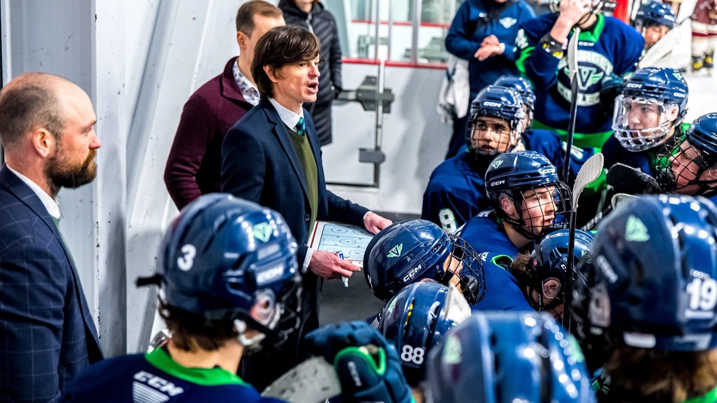 Les Voltigeurs du Collège Bourget décrochent le titre de champion de la CSSHL