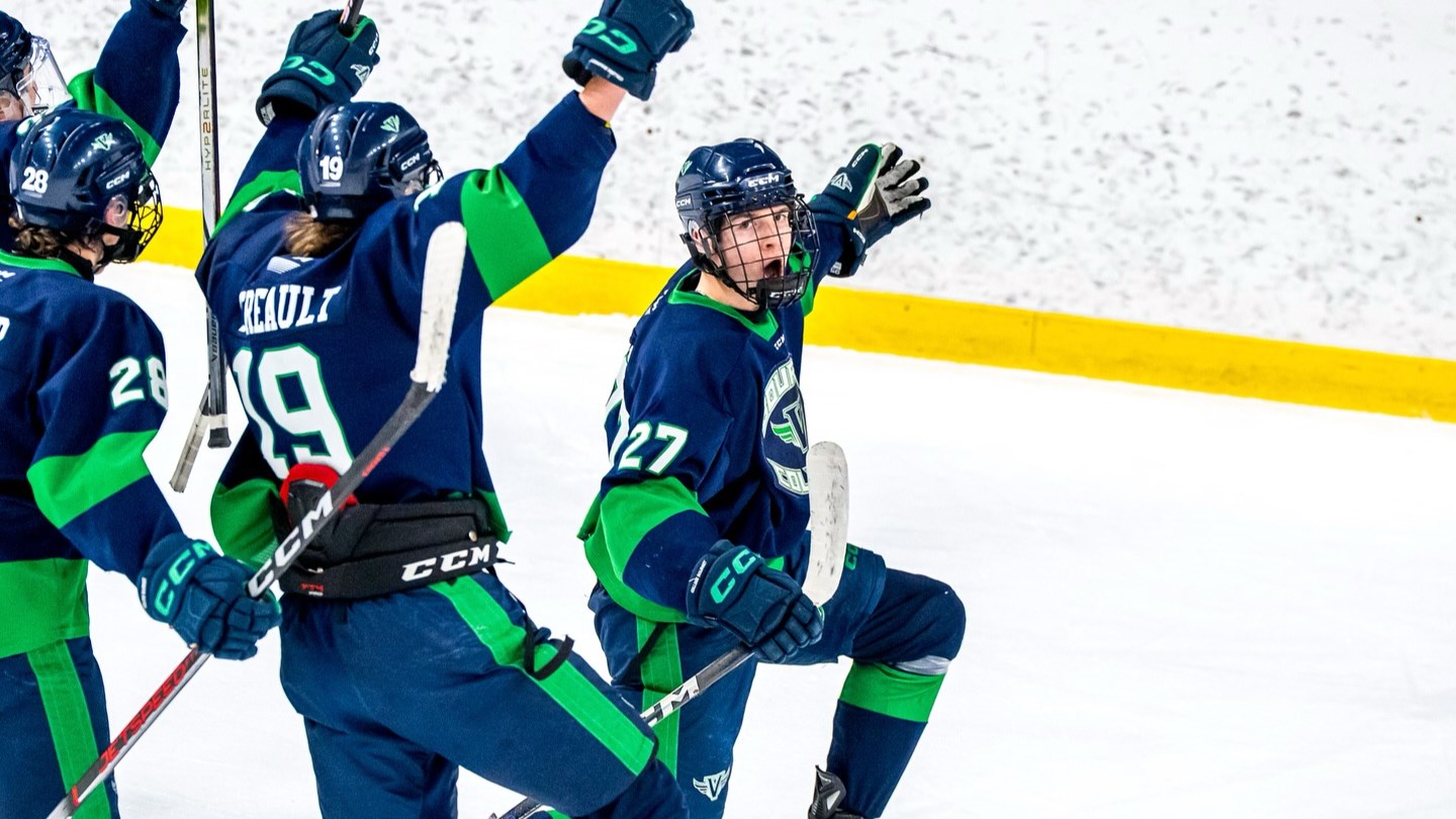 Les Voltigeurs du Collège Bourget décrochent le titre de champion de la CSSHL