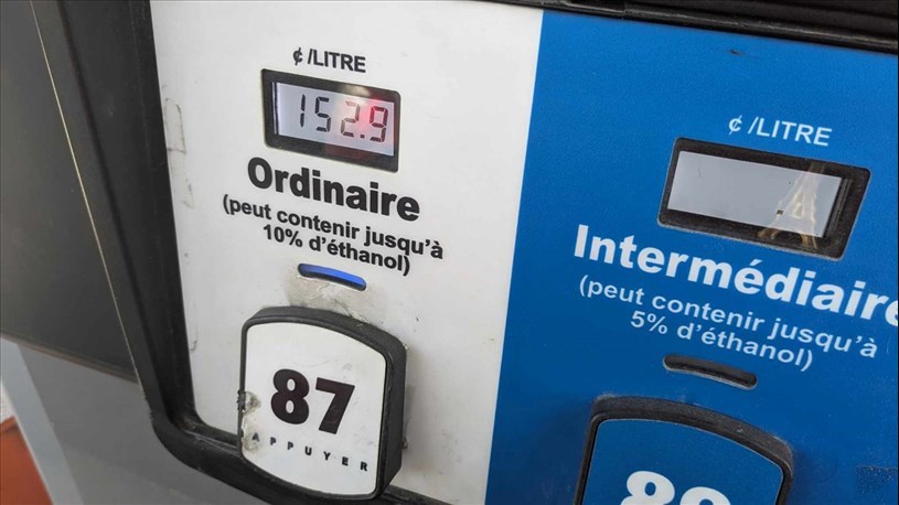 Vers des prix plus justes à la pompe : Québec veut abolir le prix plancher