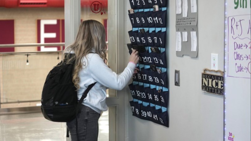 L’Assemblée nationale reçoit le rapport final sur les écrans et les jeunes