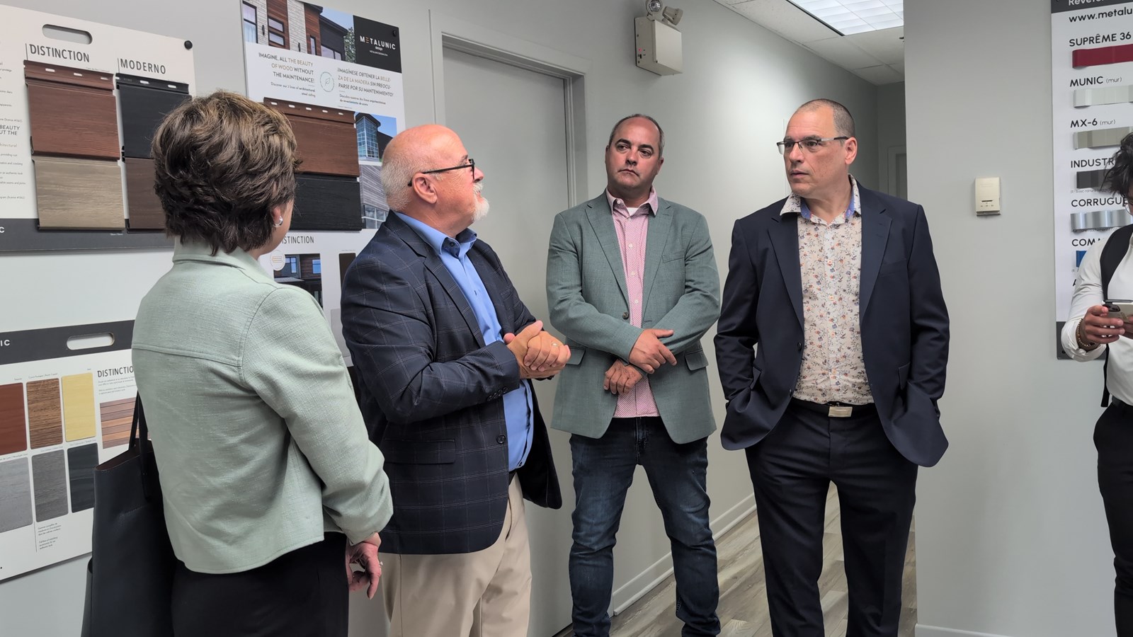 Christine Fréchette visite Métalunic pour souligner l’innovation régionale