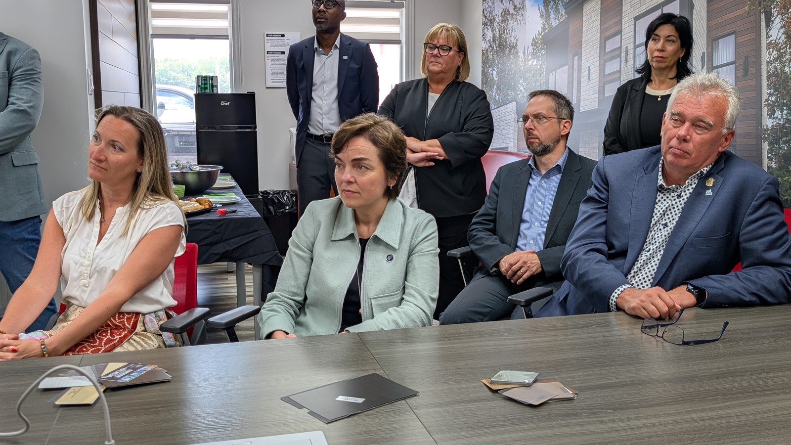 Christine Fréchette visite Métalunic pour souligner l’innovation régionale