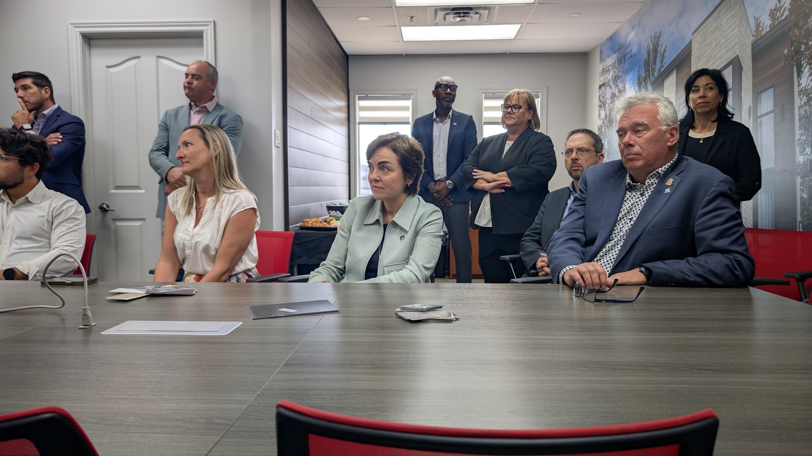Christine Fréchette visite Métalunic pour souligner l’innovation régionale
