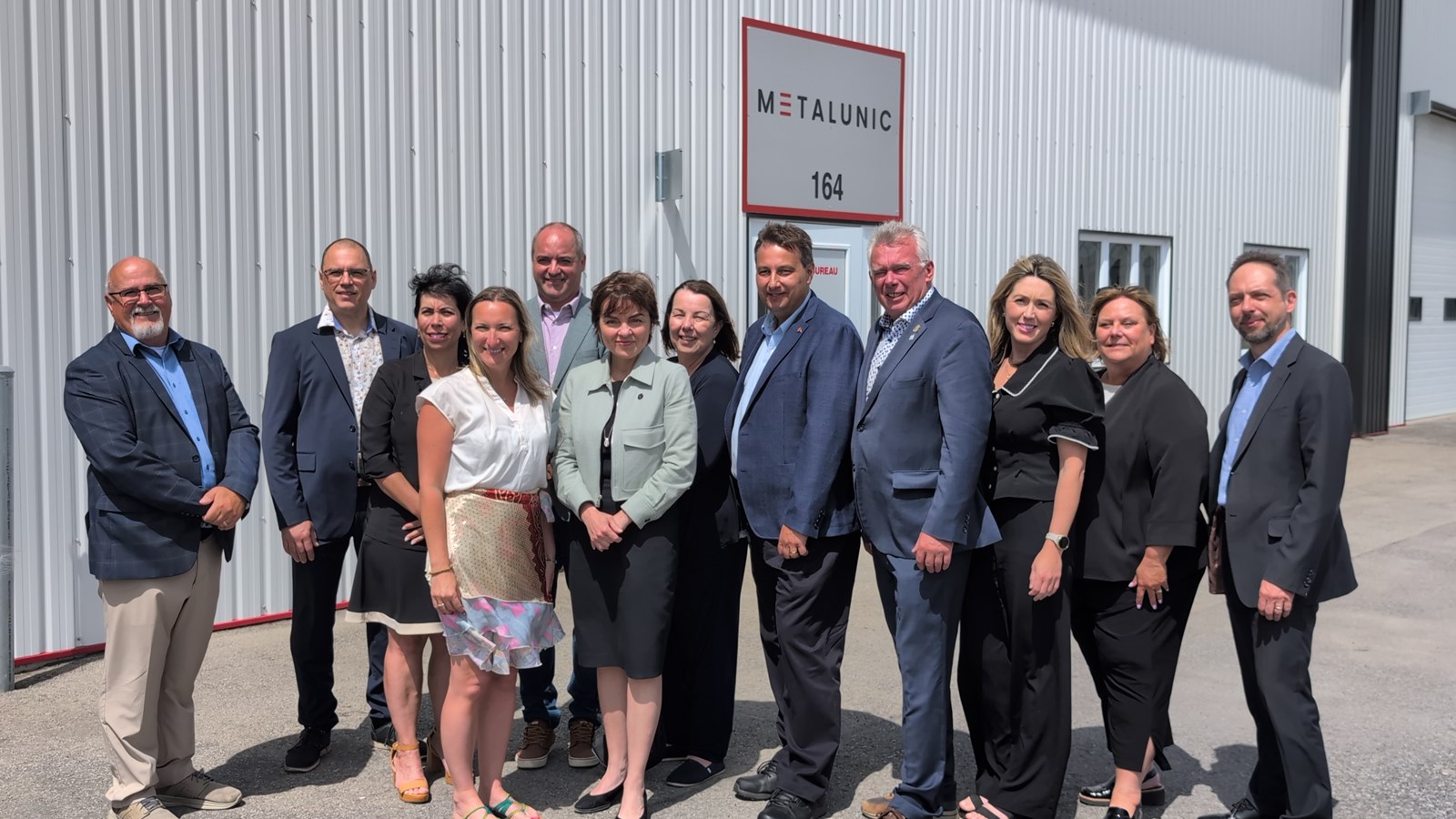 Christine Fréchette visite Métalunic pour souligner l’innovation régionale