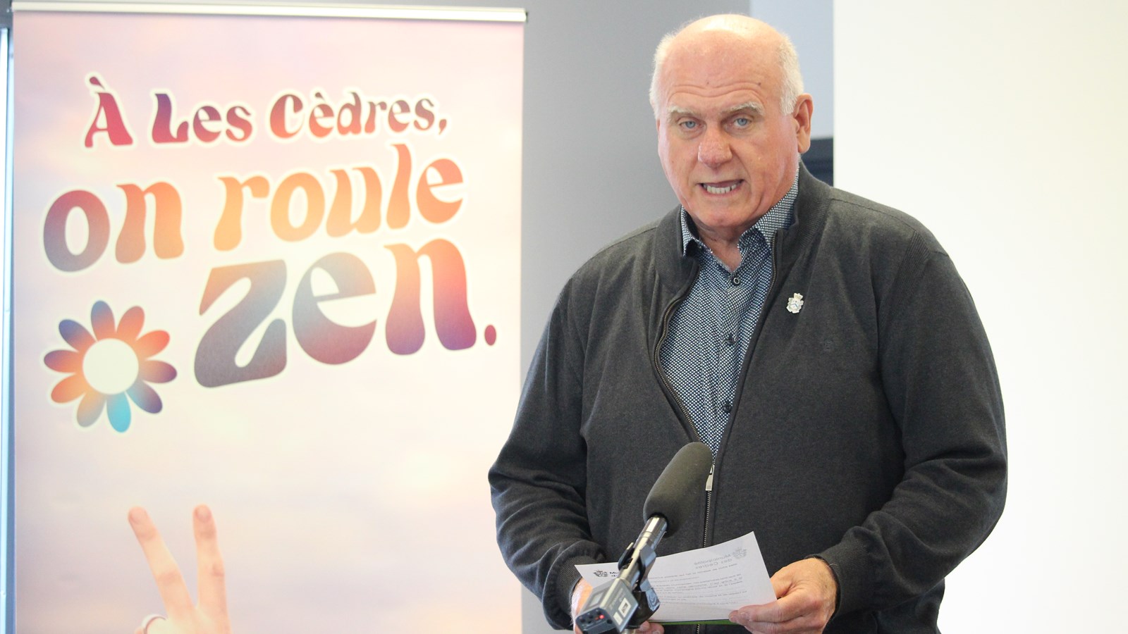 Le maire de Les Cèdres, Bernard Daoust.