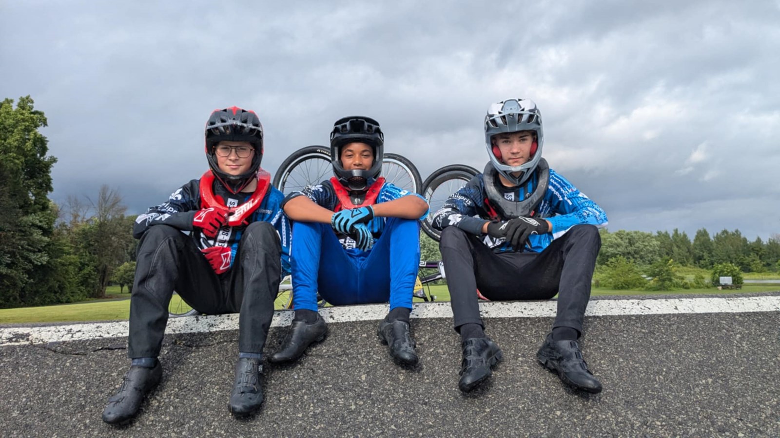 Jeux du Québec : Zak, Izack et Noah prêts à pédaler pour le podium