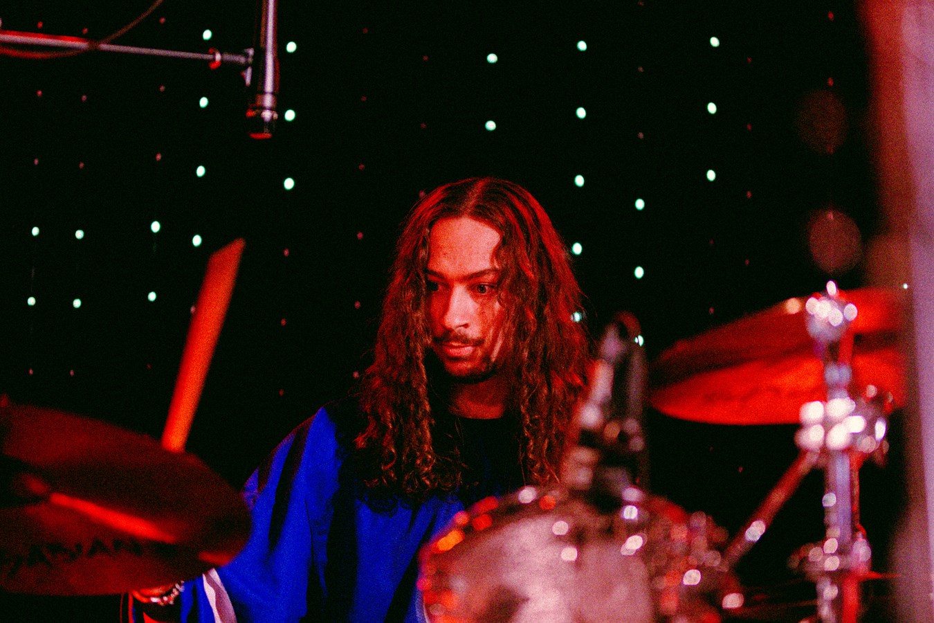 Le parcours d'Étienne Desruisseaux, batteur du groupe NOVÆ