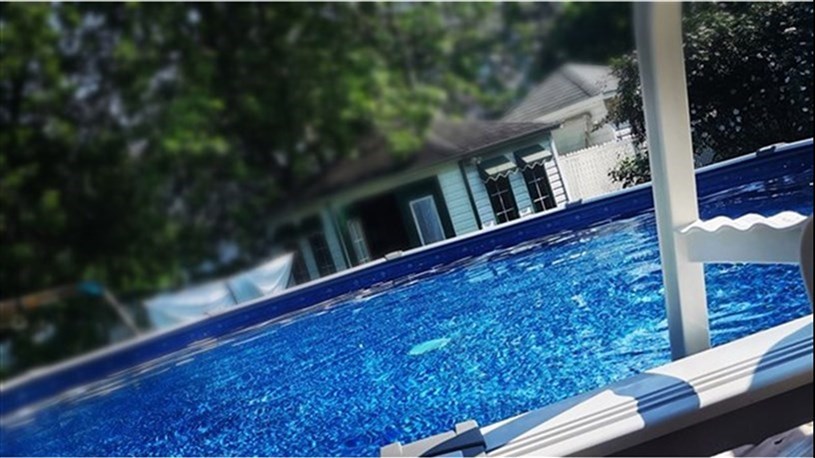 Sécurité des piscines : Québec reporte l’échéance d’un an