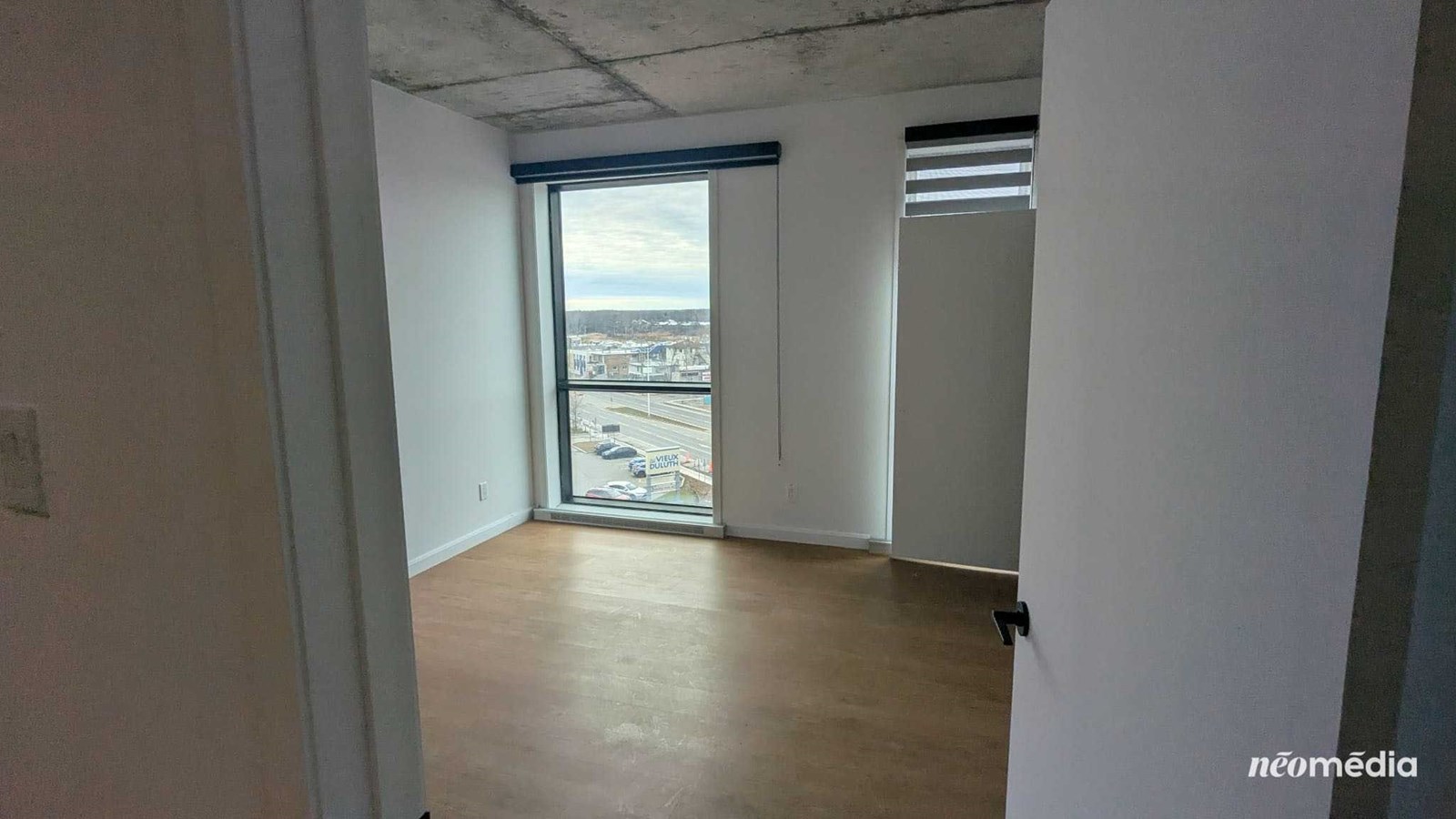 Dans chaque logement, les fenêtres vont jusqu'au sol
