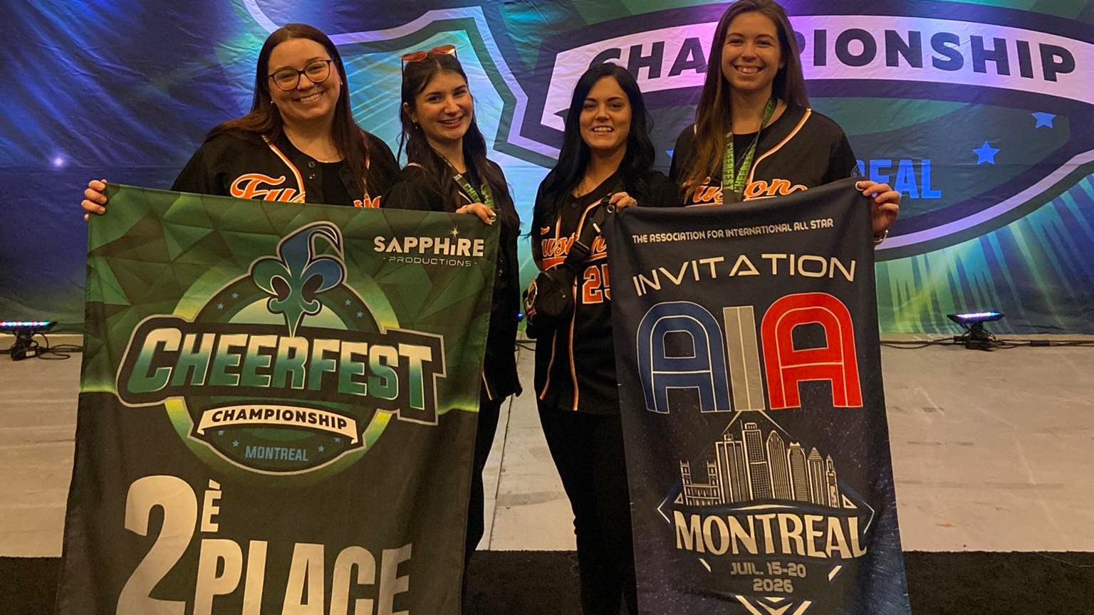 Direction l’AIA pour l’équipe de cheerleading du Club Fusion