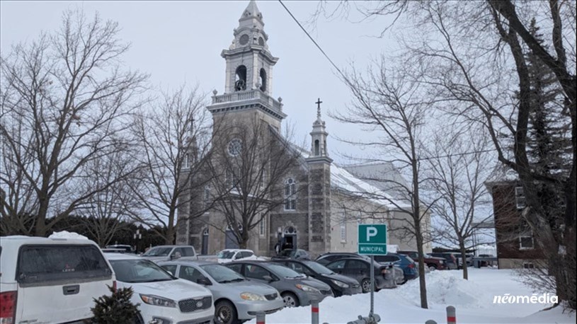 Saint-Polycarpe, bien accompagnée dans le dossier de l'église
