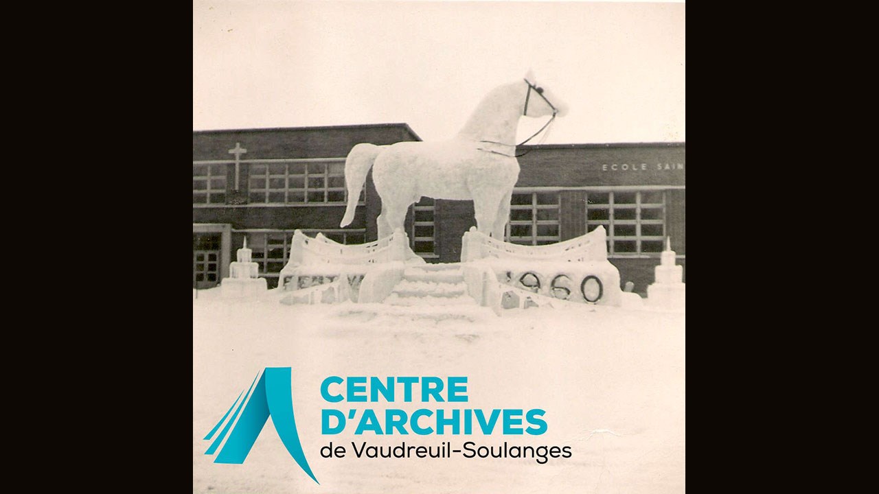 Sculpture de cheval au Festival de St-Michel, 1960.