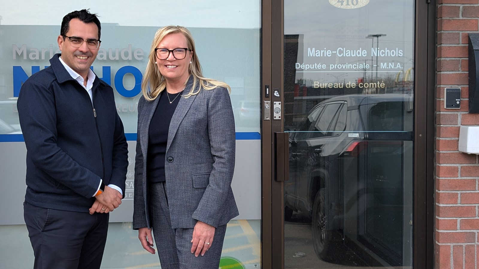 Marie-Claude Nichols accueille un collègue pour parler santé   