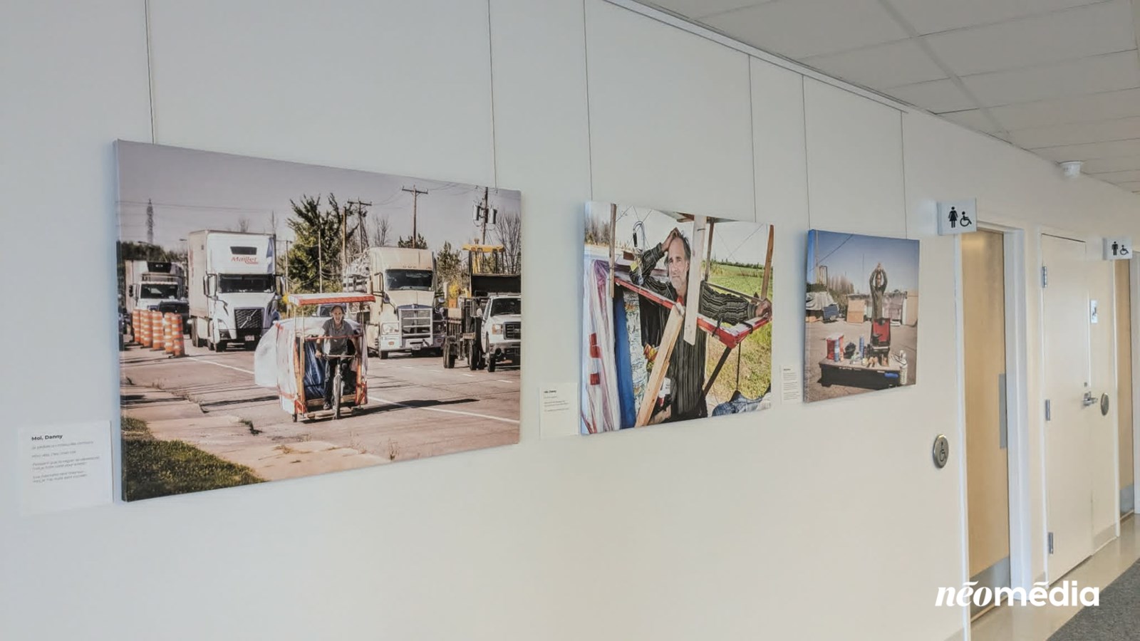 Souligner les enjeux sociaux de la région par une exposition photo