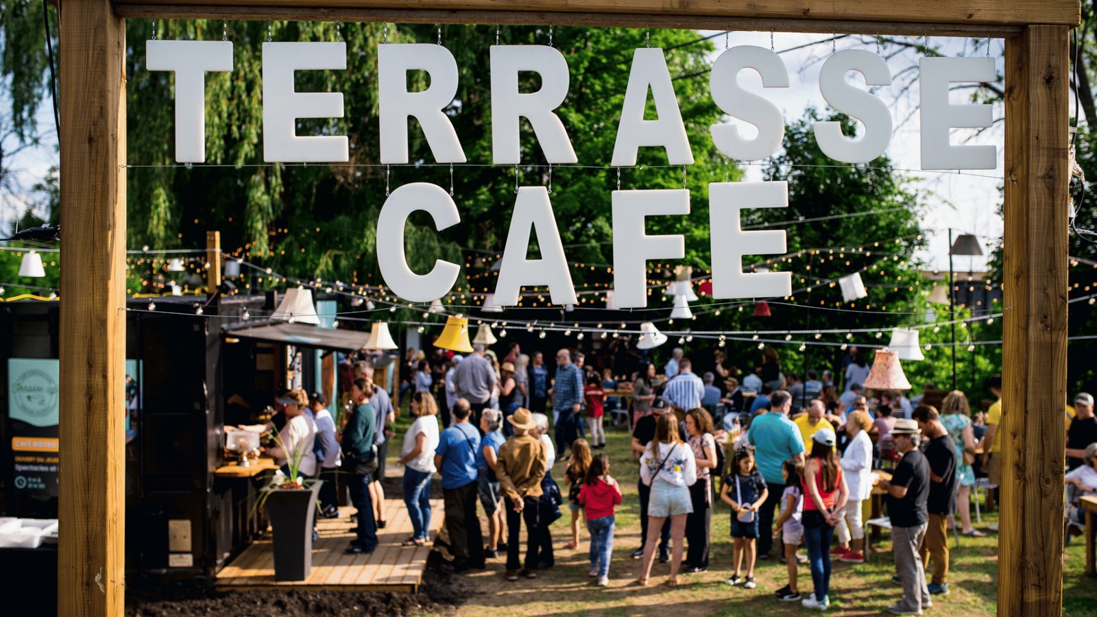 Saveurs, culture et communauté au Terrasse Café 