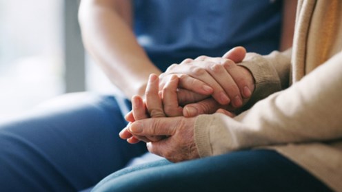 Les proches aidants visés par une consultation en ligne 