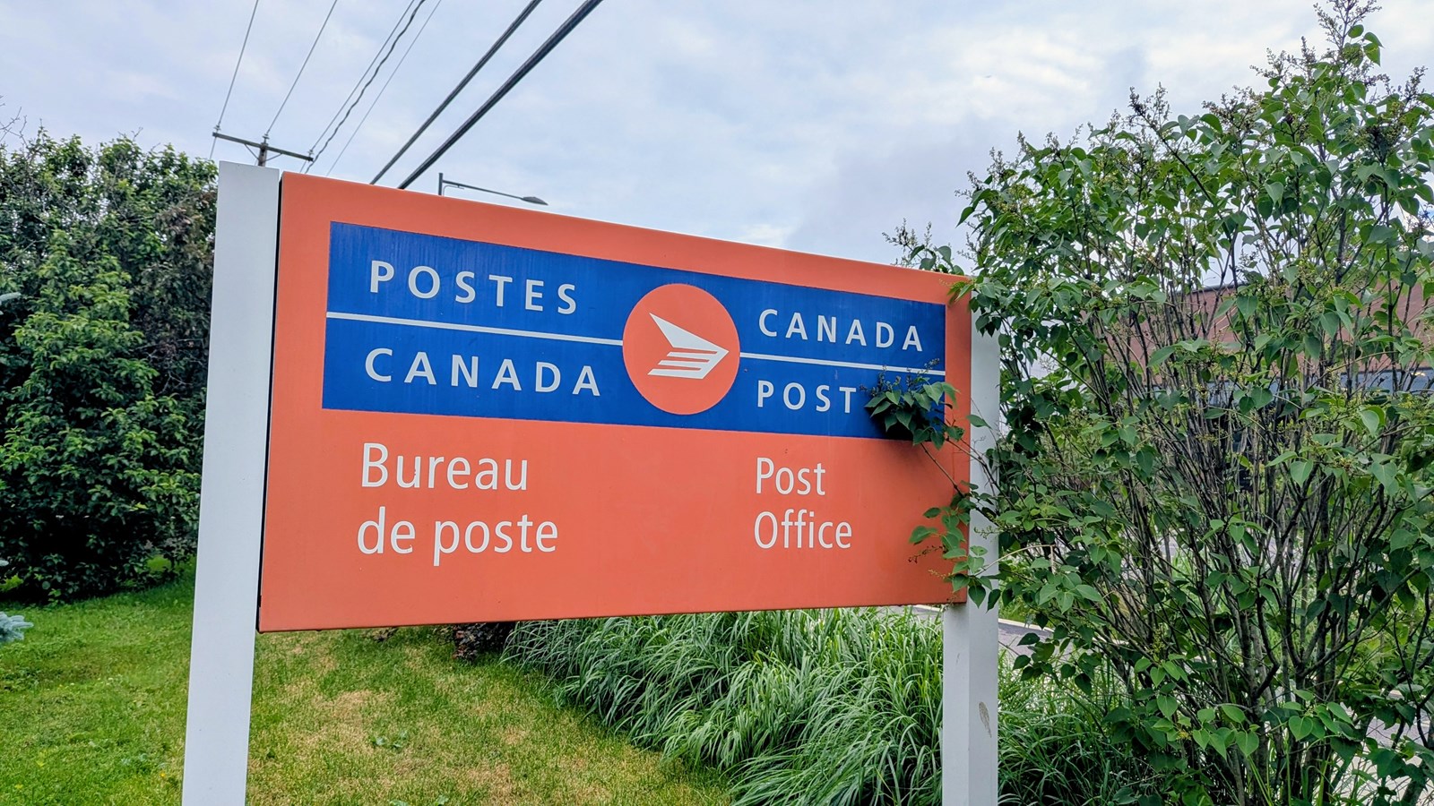 Postes Canada: une entente pour les postiers