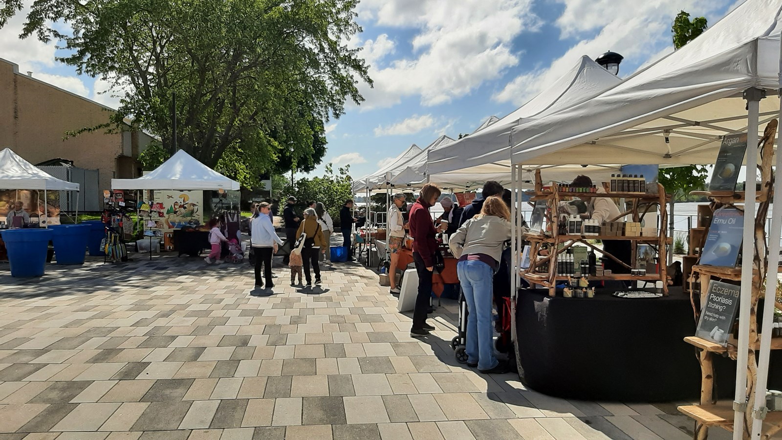 S'amuser en achetant local au Marché Ste-Anne