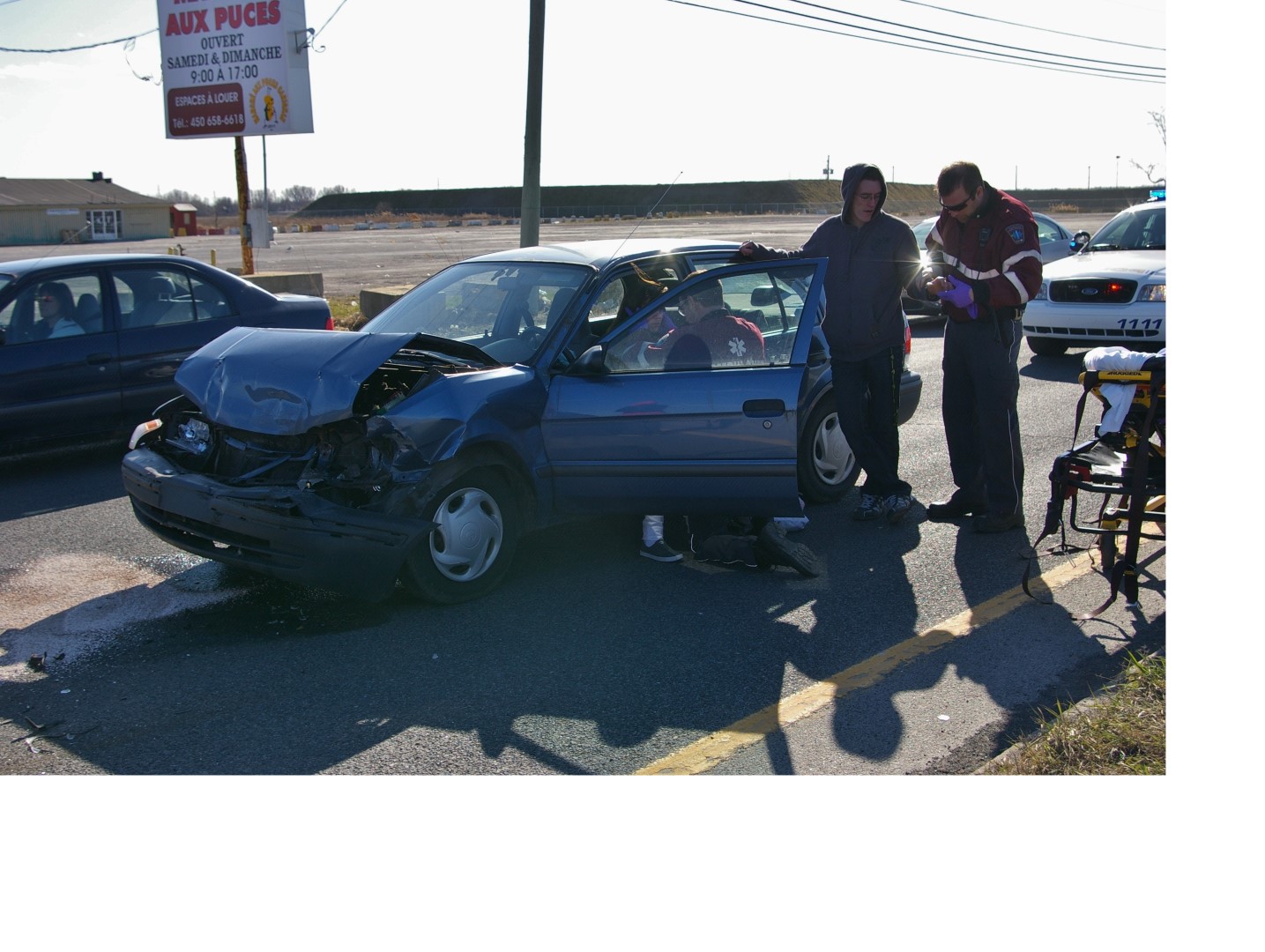 Un accident impliquant trois véhicules cause deux blessés