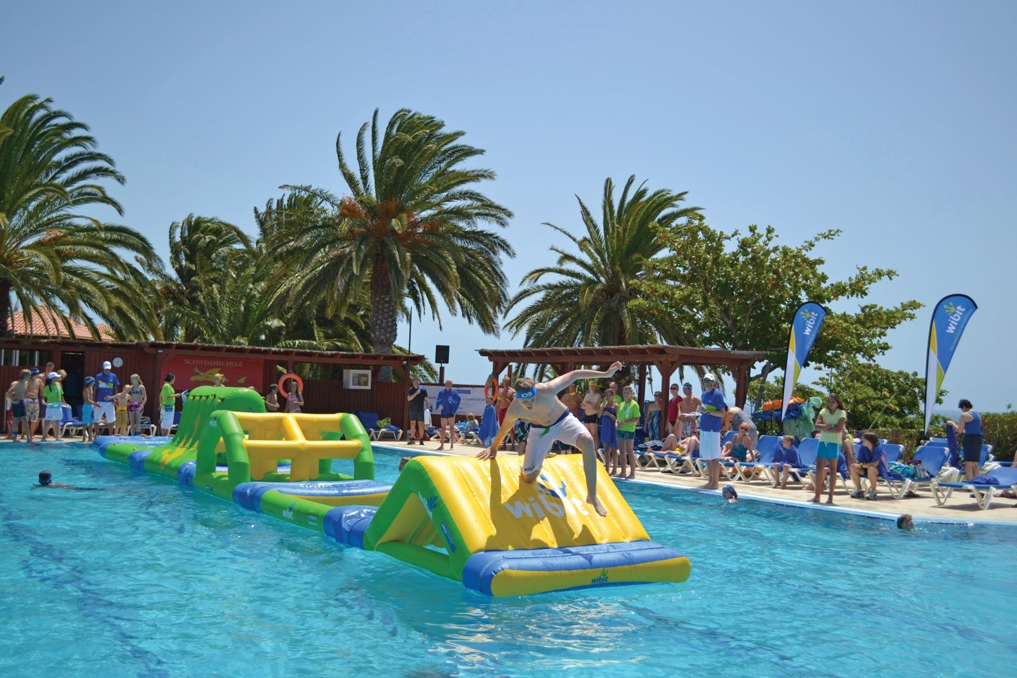 « Beach party » à la piscine municipale de Chambly