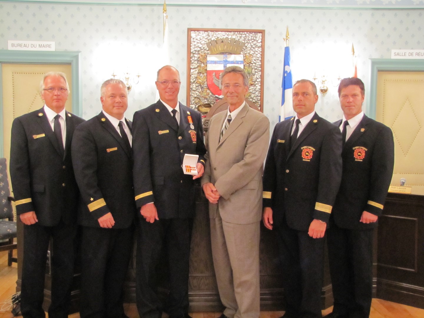 Pompier honoré pour ses 30 années de services distingués à Chambly