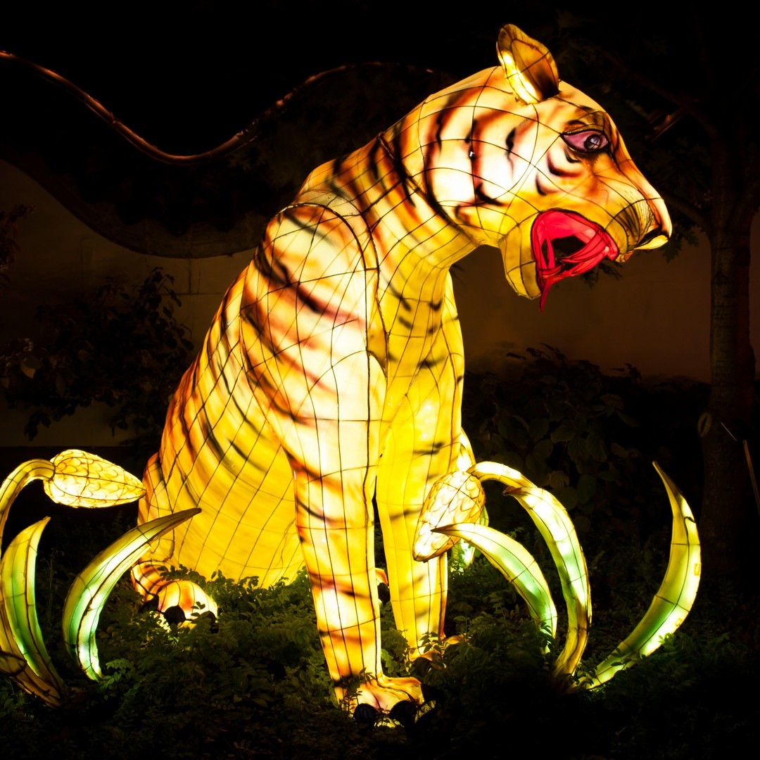 « Lanterne chinoise du jardin botanique de Montréal », par Denis Provencher, Chambly