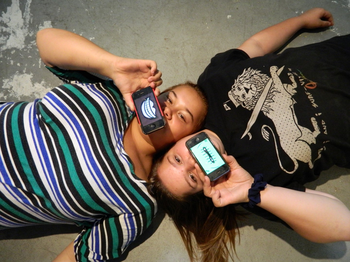 «Jamais sans mon cell!»