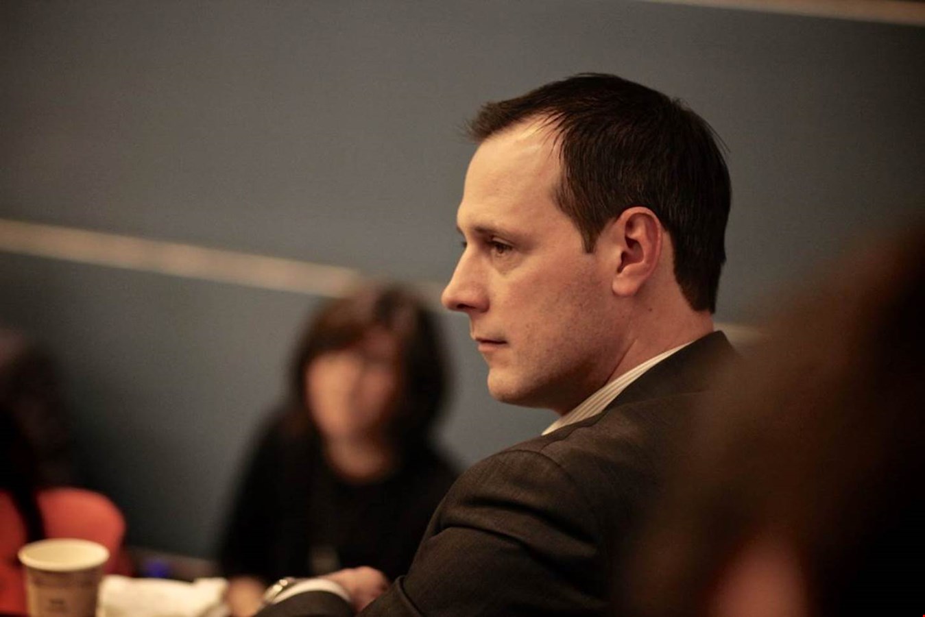 Le député de Chambly Jean-François Roberge s’est dit estomaqué de constater que le plan d’investissements 2016-2018 du ministère des Transports présenté par la ministre Lucie Charlebois le 16 mai ne contienne quasiment aucun projet pour la région.
