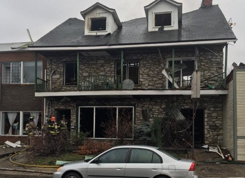 Sauvetage sur un toit en pleine nuit à Chambly