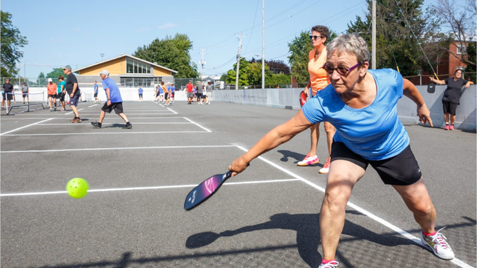La cour arrière de l’école Carignan-Salières se transforme en terrain de jeu jusqu'au 31 août