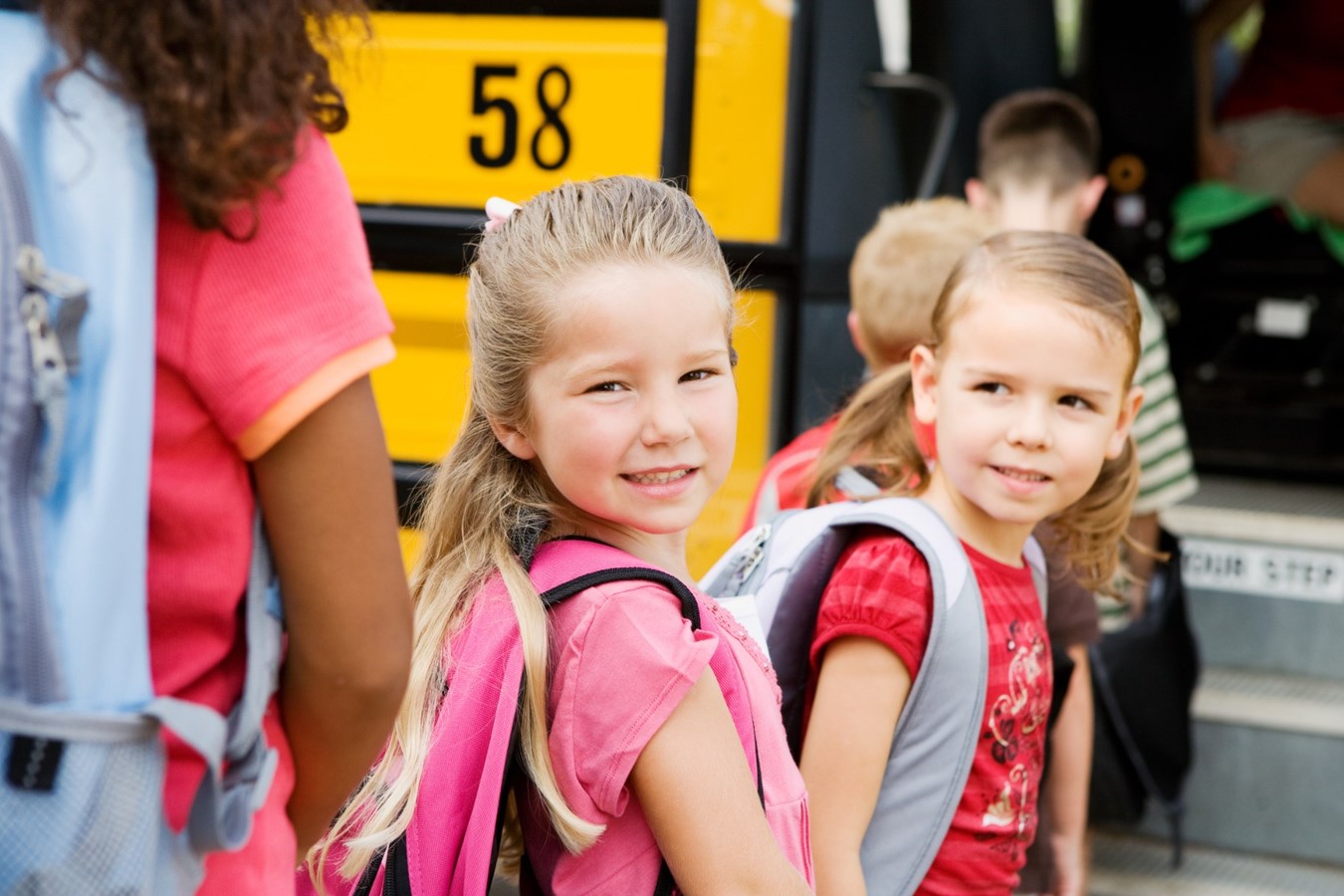 Dans une zone scolaire, on ralentit
