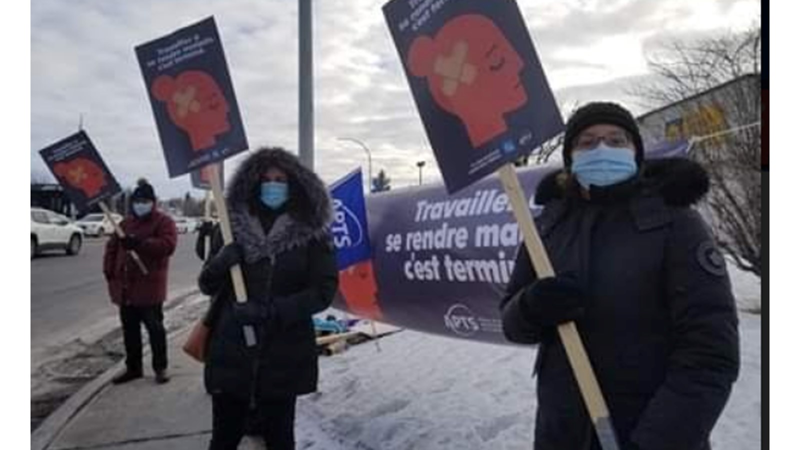 Les membres de l'APTS se font entendre lors d'une action surprise