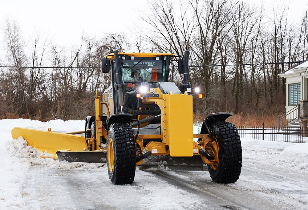 Libérer le terrain en bordure de rue en prévision du déneigement