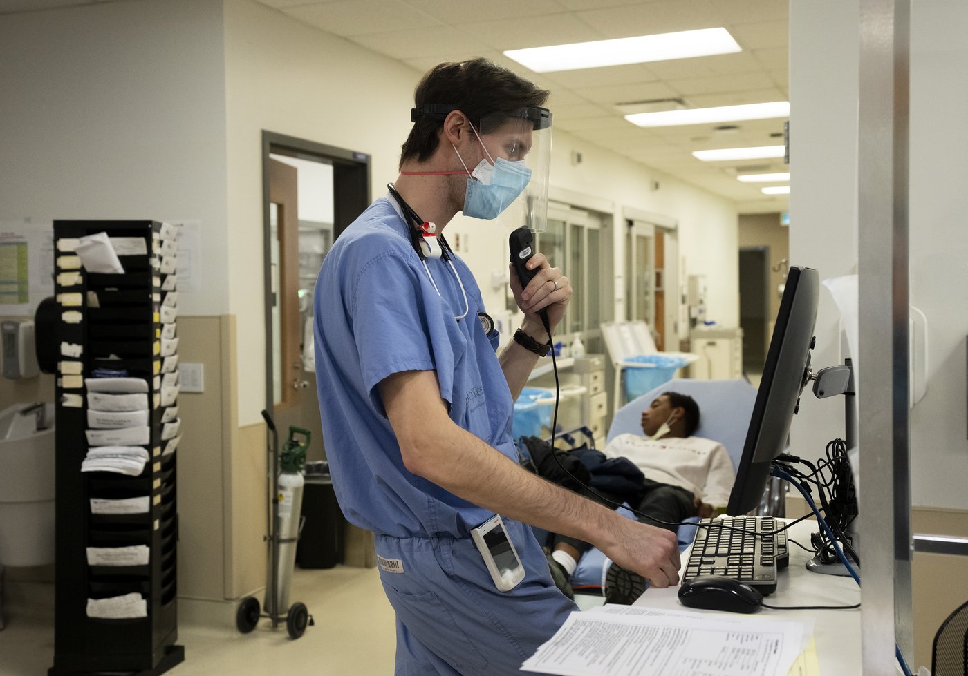 Santé Québec veut lancer un projet pilote d'IA pour les notes médicales