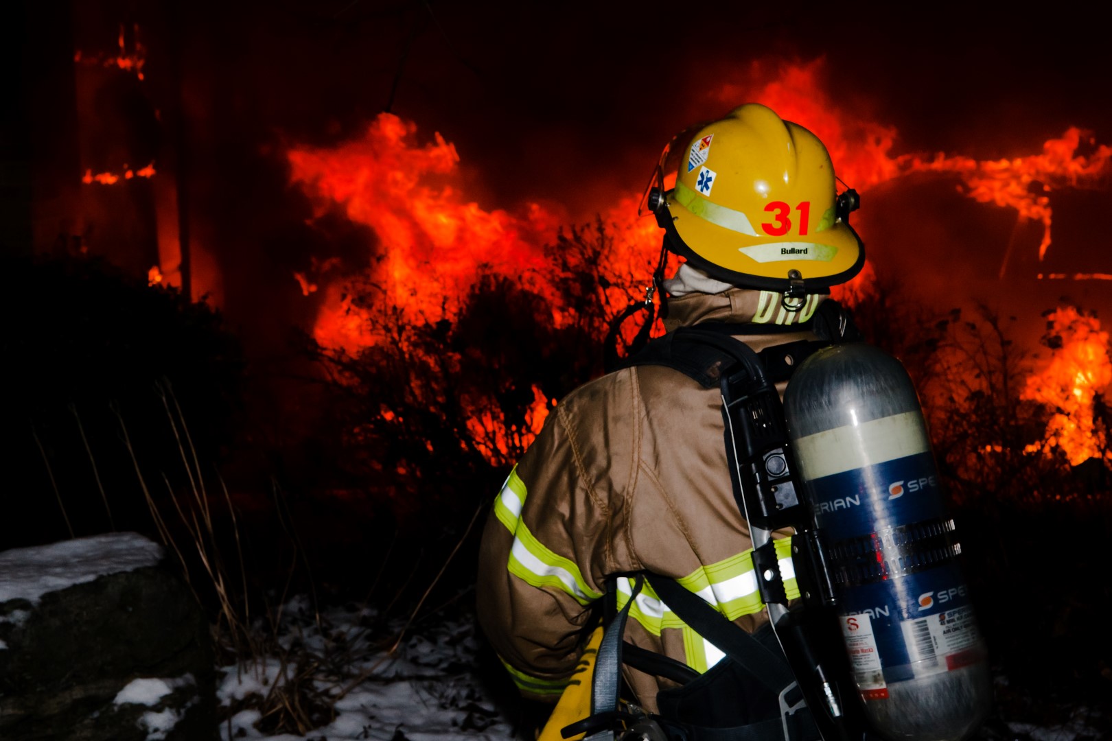 Un véhicule prend feu à Mont-Saint-Hilaire