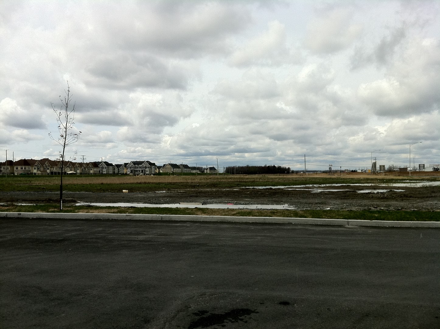 Le conseil municipal de Beloeil a autorisé la construction d’un bâtiment qui accueillera un magasin Club Piscine à côté de la quincaillerie Rona, rue Serge-Pepin.