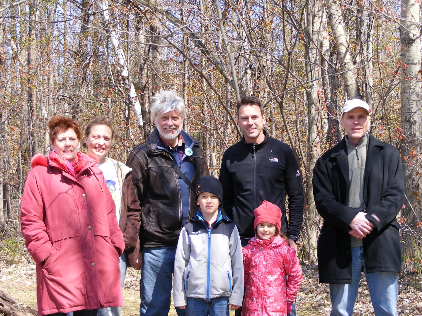 Jenny Fletcher, l’ex-conseillère d’Otterburn Park Marylin Michel, l’écologiste David Fletcher, l'Otterburnois Charles Laliberté, ses enfants Cédric et Amélie, ainsi que l'Hilairemontais Steve Timmins.