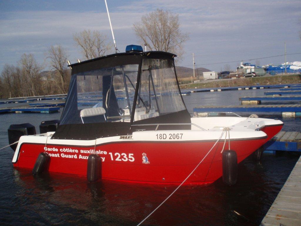 L’unité 16 Vallée du Richelieu de la Garde côtière canadienne est reconnaissable par ce bateau.