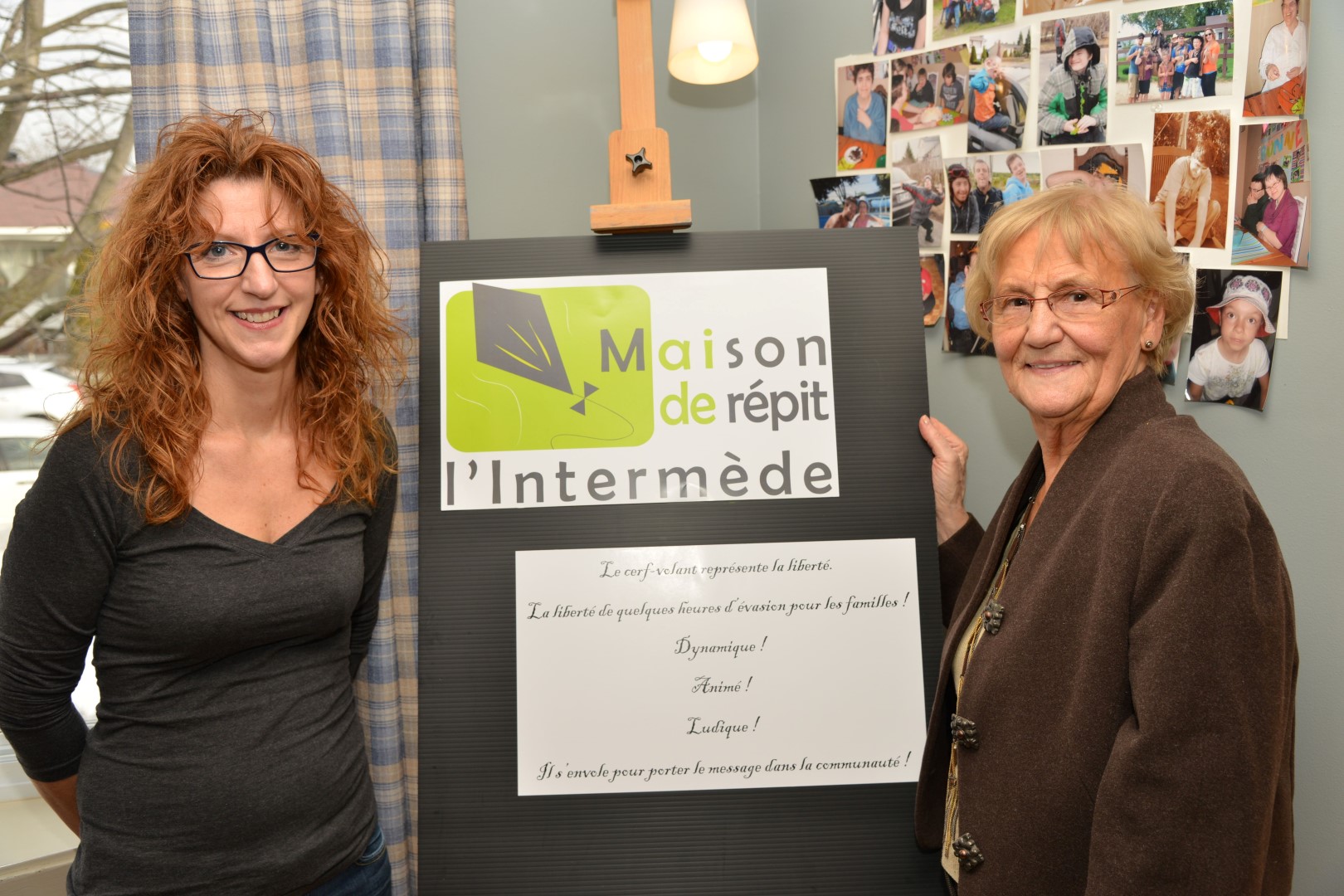 Sandra Hébert, mère d’un bénéficiaire de la Maison de répit l’Intermède, et la présidente du conseil d’administration de l'organisme, Claire Lemay, étaient fières d’annoncer le début de la campagne de financement.