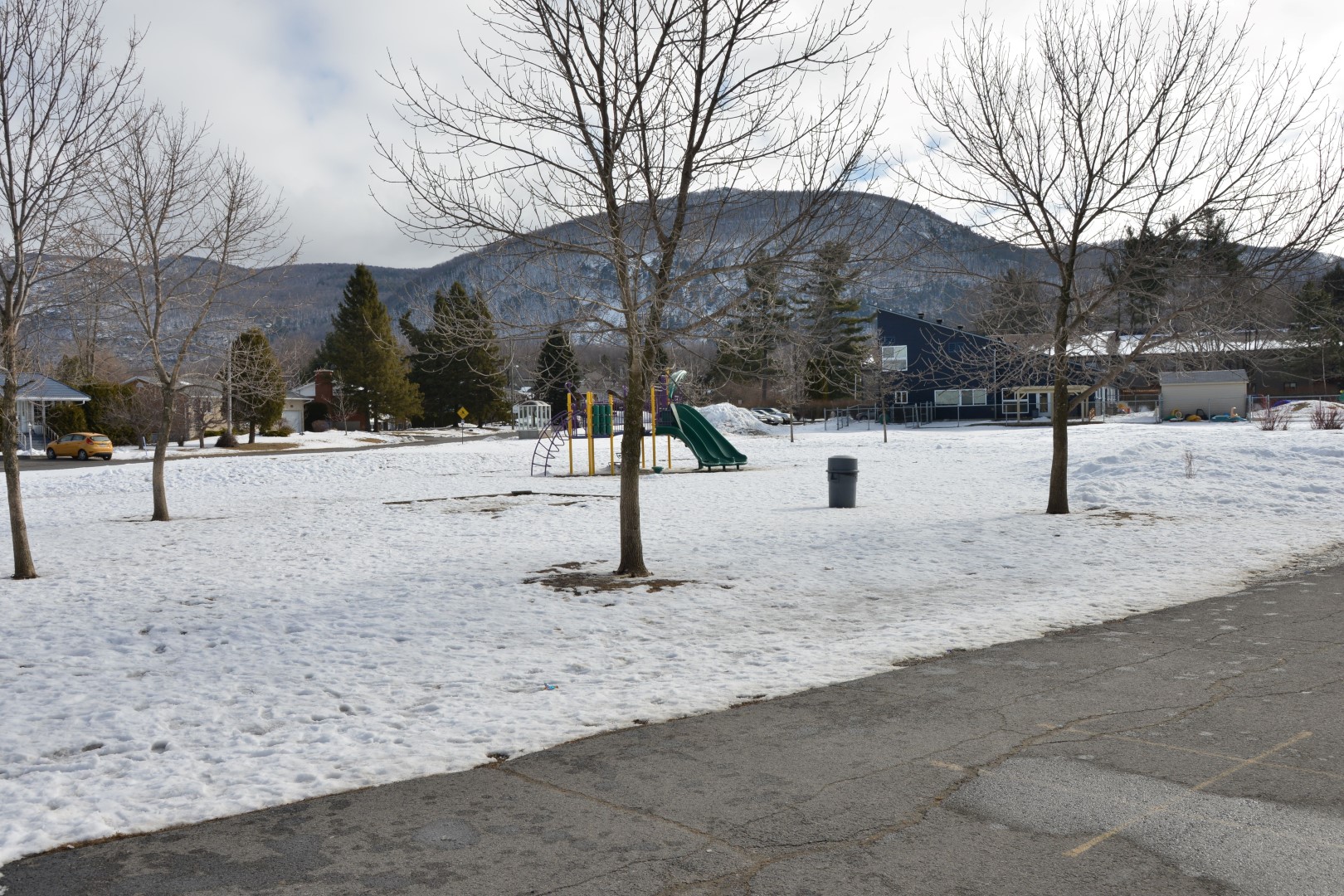 L’aménagement d’un parc de planches à roulettes sur le terrain de l’école Mountainview, à Otterburn Park, déplait à plusieurs résidants du secteur.