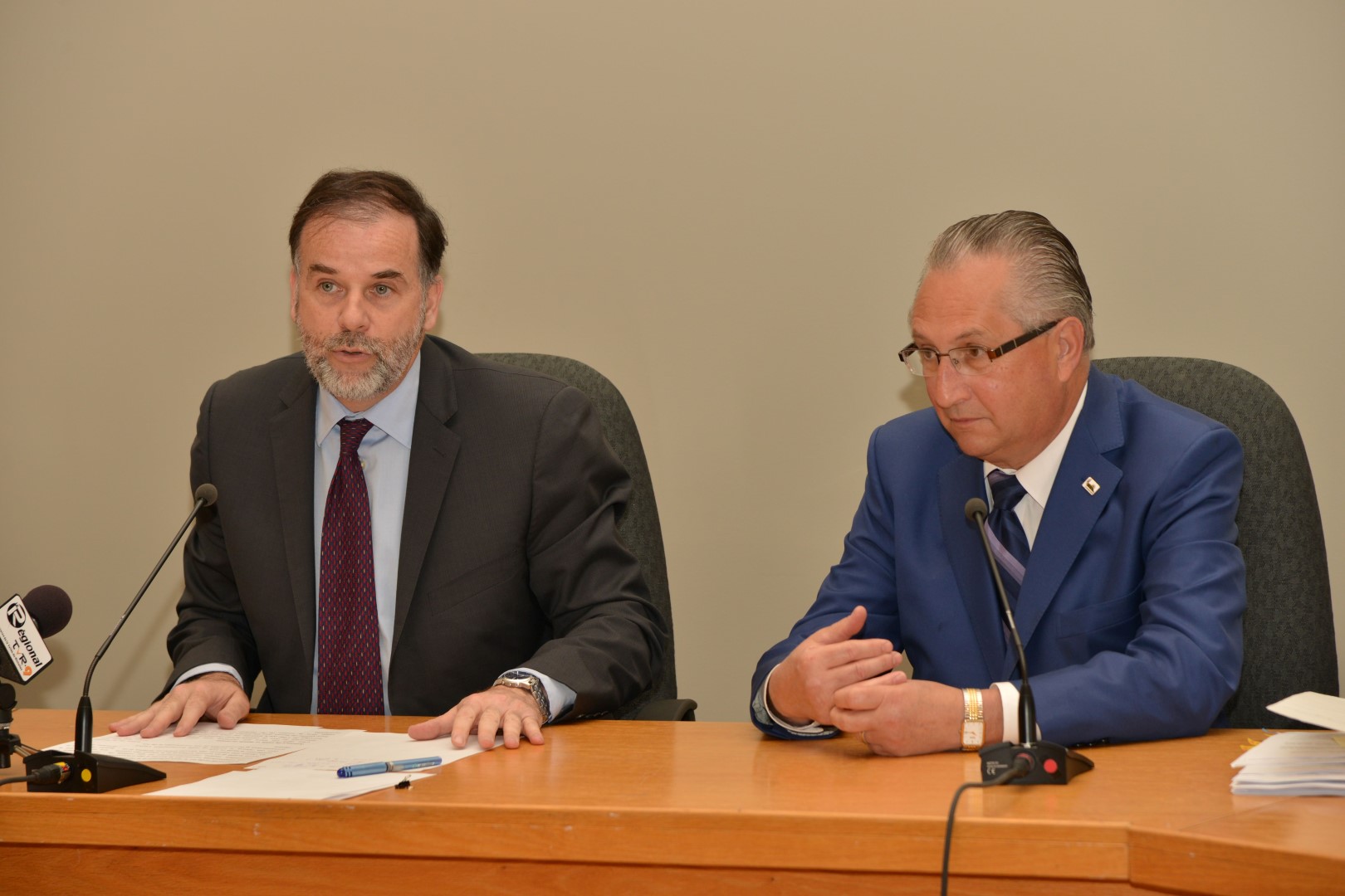 Le ministre et député de Borduas, Pierre Duchesne, et le maire de Saint-Mathieu-de-Beloeil, Michel Aubin, ont annoncé un projet d’infrastructure de 2,5 M$, le 27 mai dernier en conférence de presse.